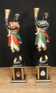 Par italiano Venetian Blackamoor figuras pintadas por volta de 1930 Torcheres