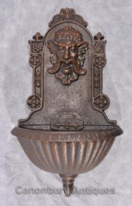 Fonte de Parede Barroca de Ferro Italiano Fonte Fonte Grotesco Masculino
