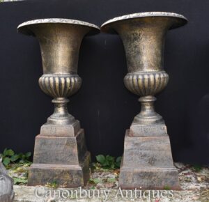 Par de urnas de ferro fundido - Vaso de forma de vasos florais