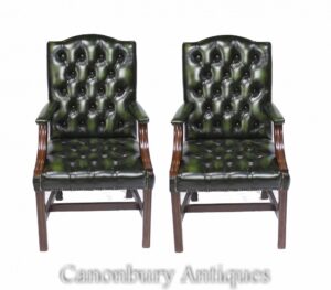Pair Gainsborough Arm Chairs - Escritório com assento de mesa em couro com botões profundos
