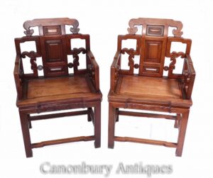 Par de cadeiras de braços chinesas antigas - interiores de bancos de madeira
